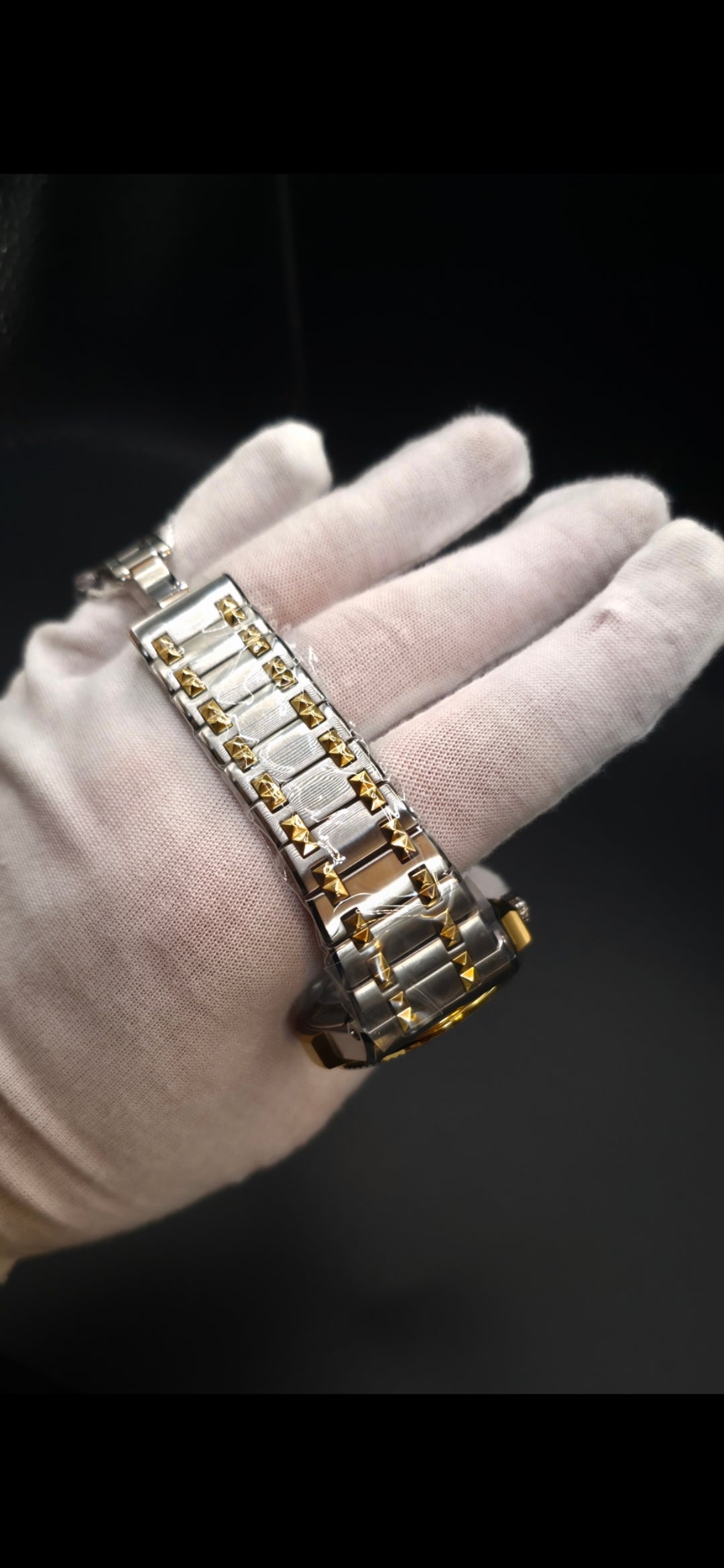Versace Chain Reaction – Gold / Silber (46mm)